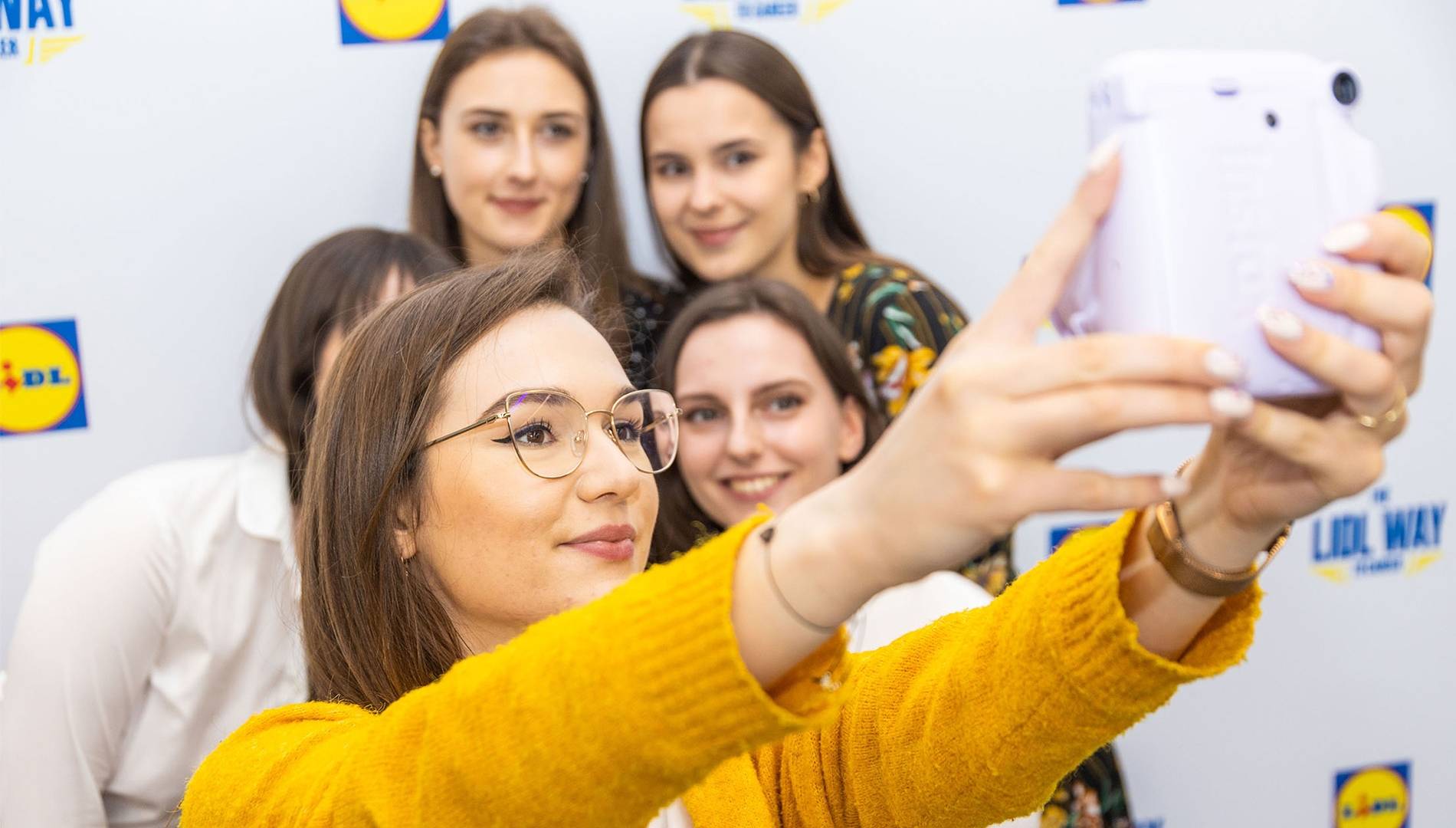 Stażyści robią selfie